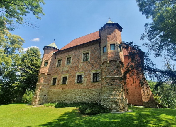 Dębno Castle in Krakow area