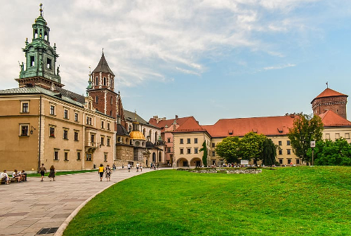 Krakow Medieval History City Walking Tour