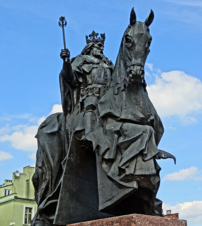 King Kazimierz statue