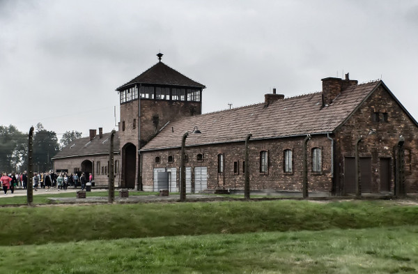 Auschwitz 2 Brezinka tour