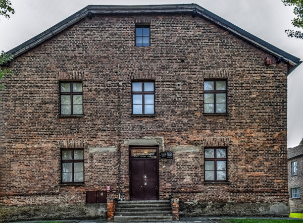 Top Accommodation Choices for Auschwitz Tour