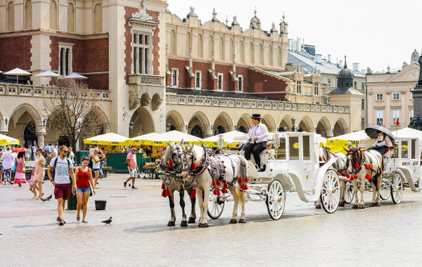 Why to Go for Summer Holidays to Krakow